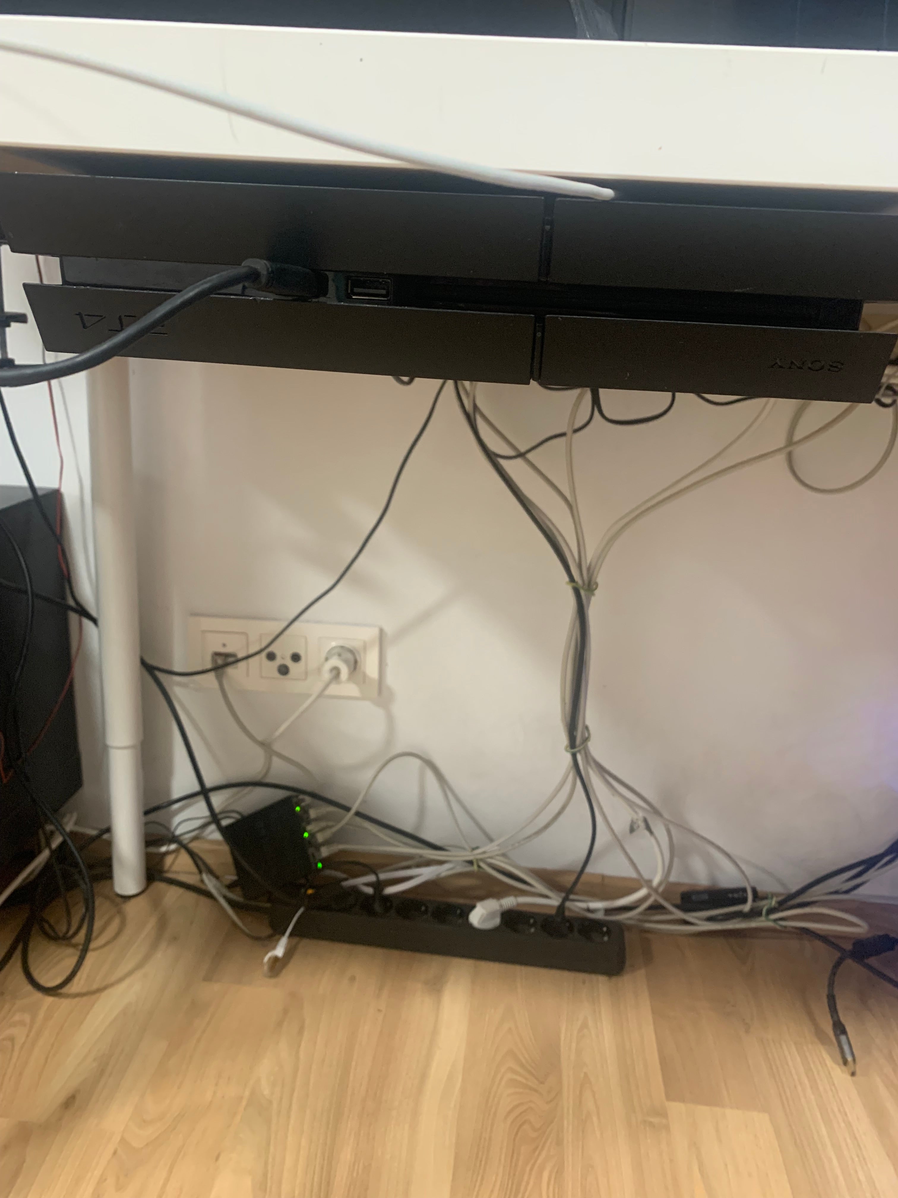 PS4 Bajo Sistema de Montaje de Escritorio