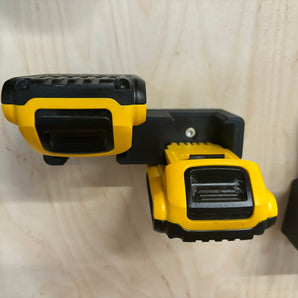 Soporte de batería Dewalt para 4 baterías