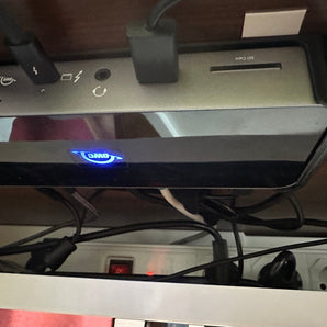 Montaje a presión para OWC Thunderbolt 4 Dock - Organización óptima del escritorio