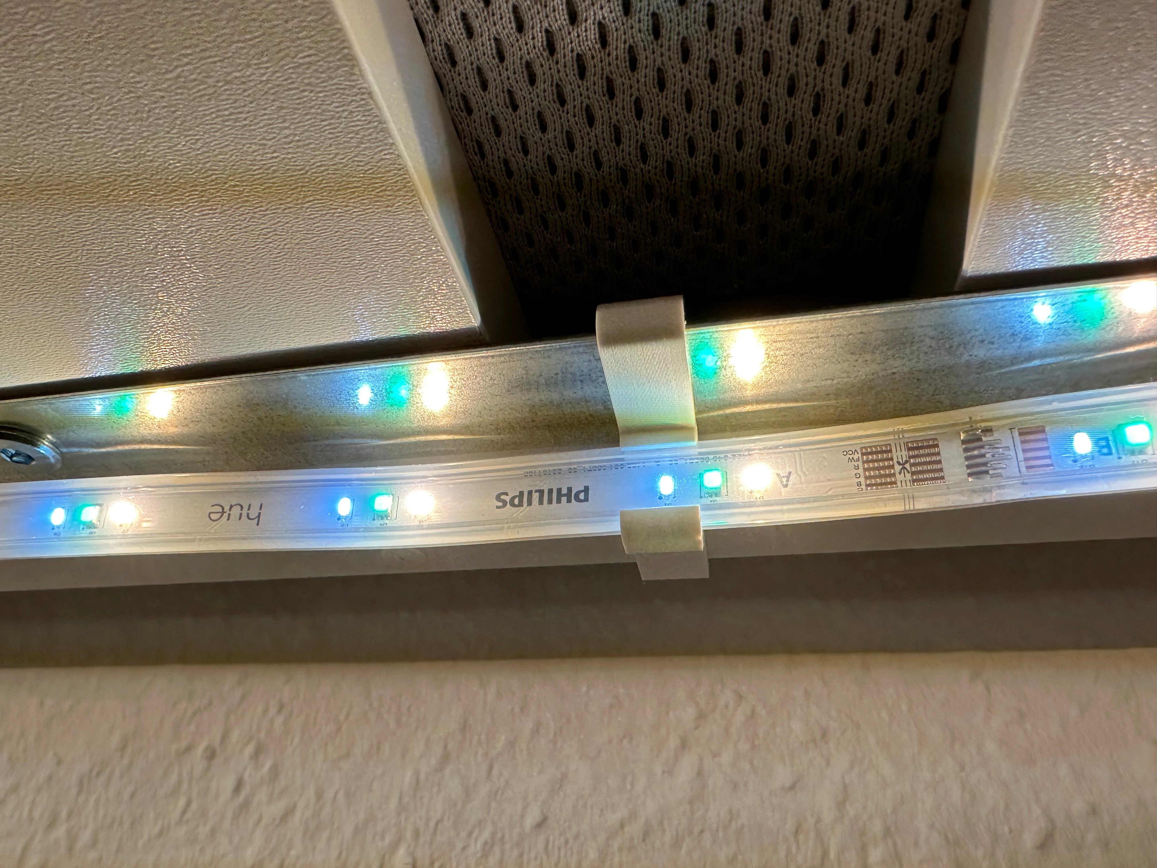 Clips de tira de luz Hue para cama IKEA SMÅSTAD - Montaje suave
