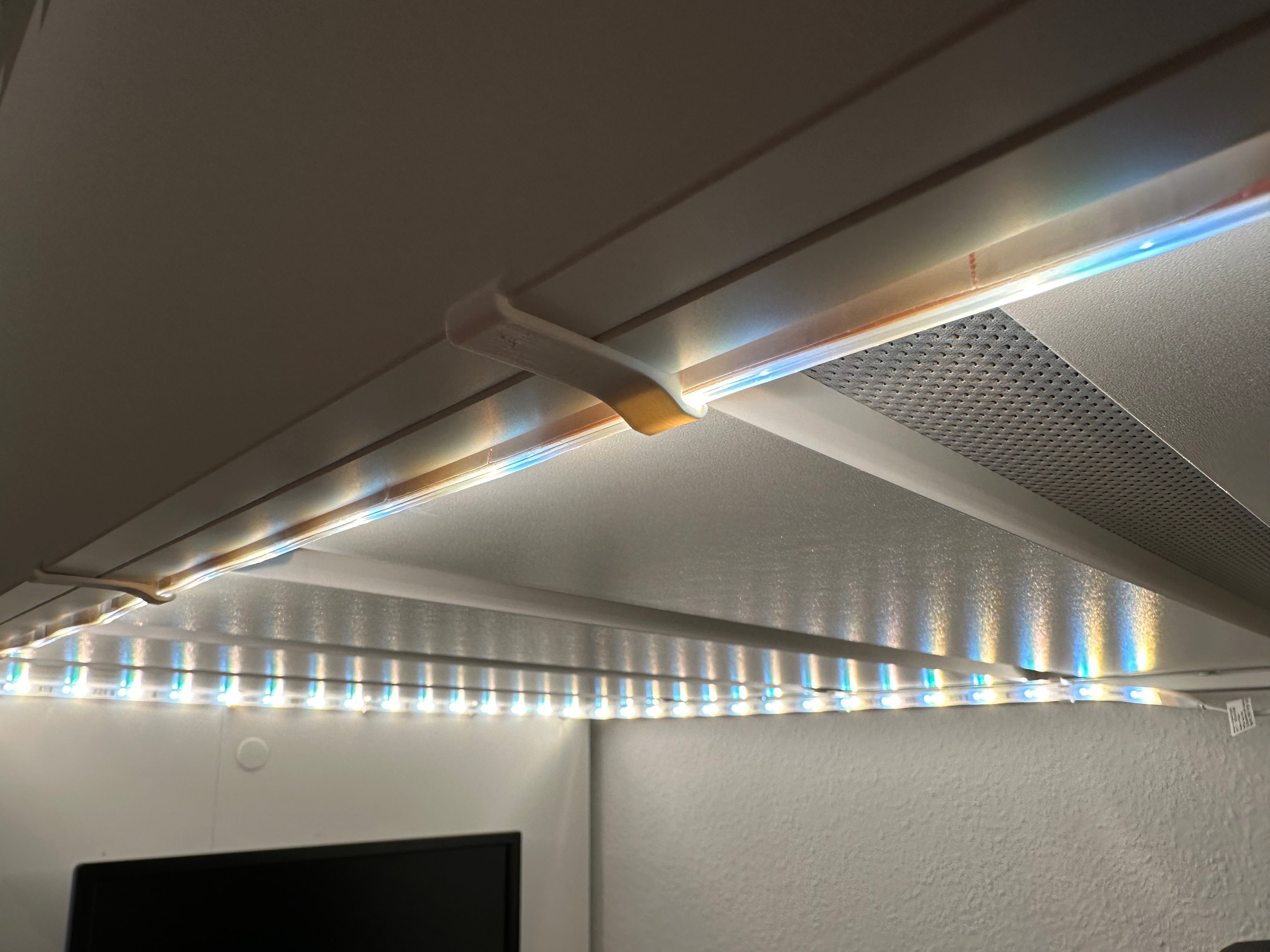 Clips de tira de luz Hue para cama IKEA SMÅSTAD - Montaje suave