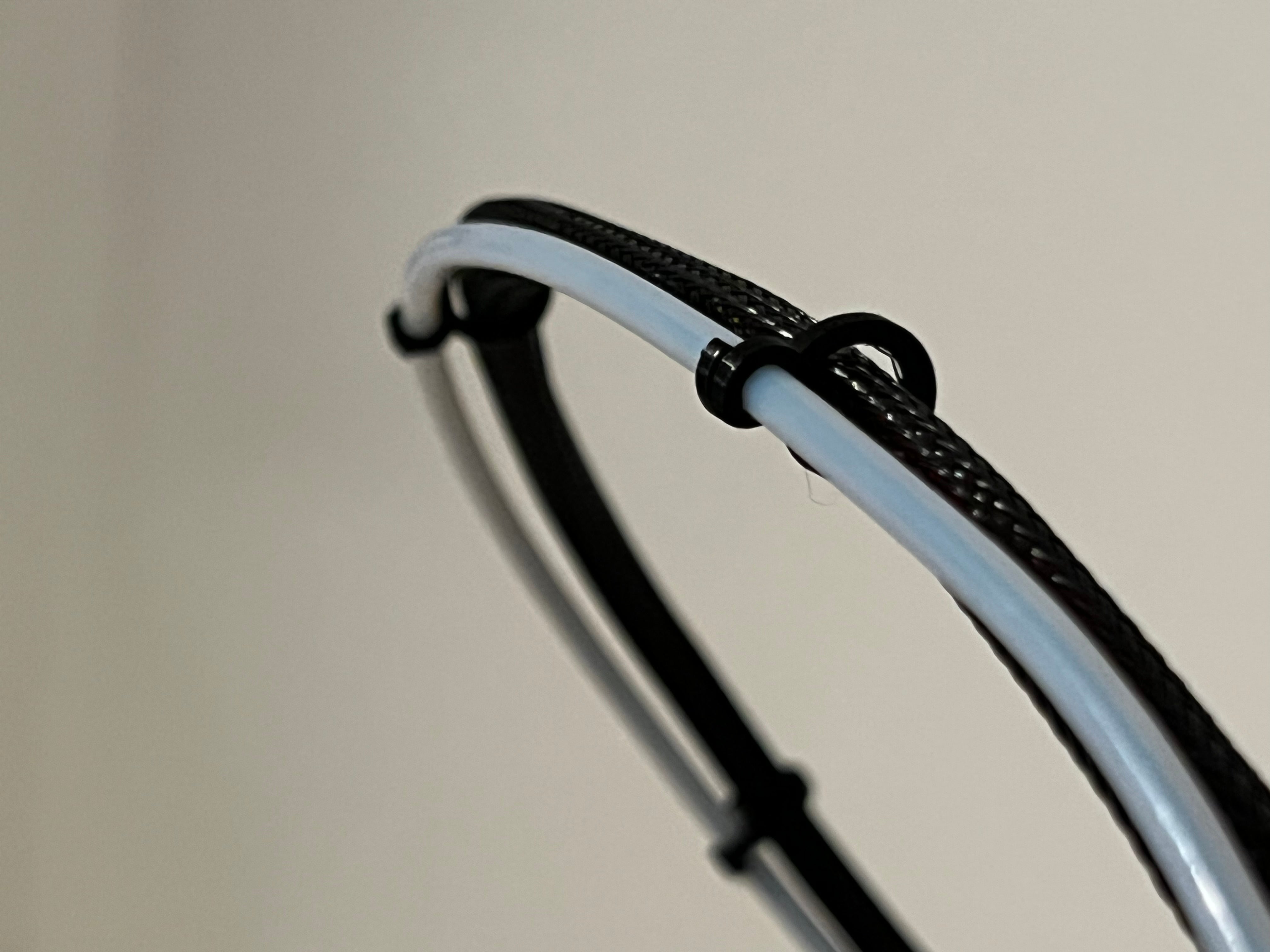 PTFE y Clip de Alambre (STL)