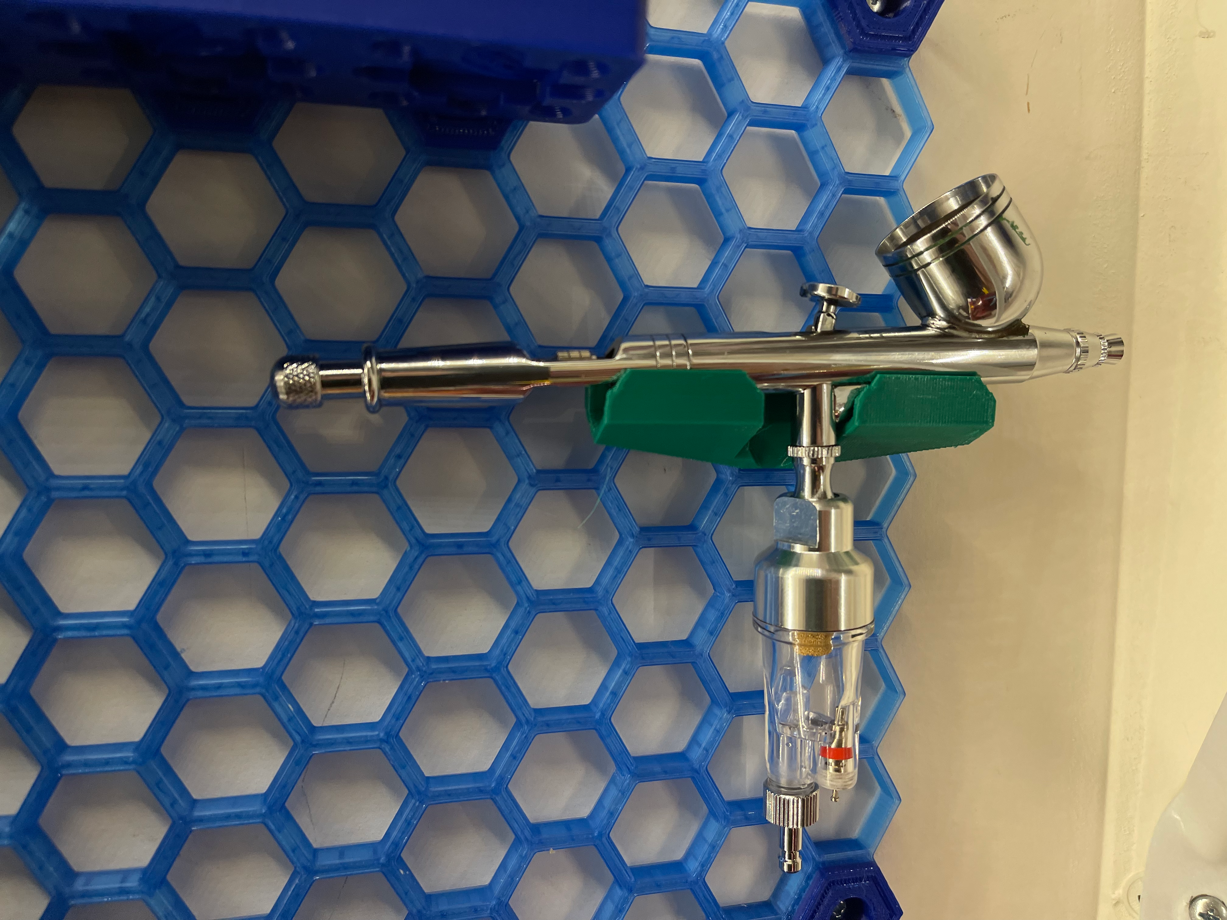 Soporte para aerógrafo para pared de almacenamiento Honeycomb