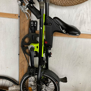 Soporte de pared para bicicleta plegable Strida: optimice su almacenamiento