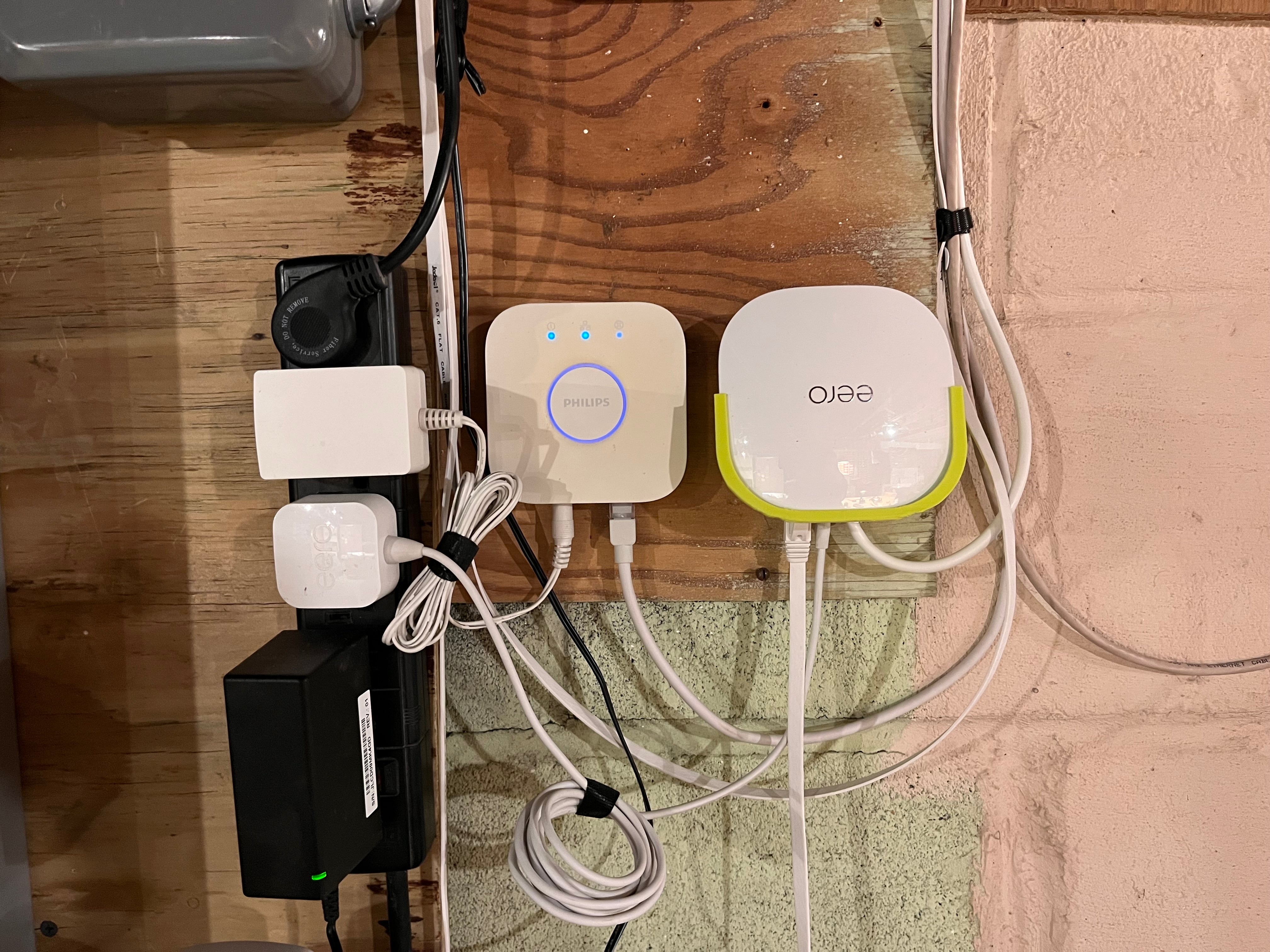 Montaje en pared para router WiFi Eero de 2.ª generación