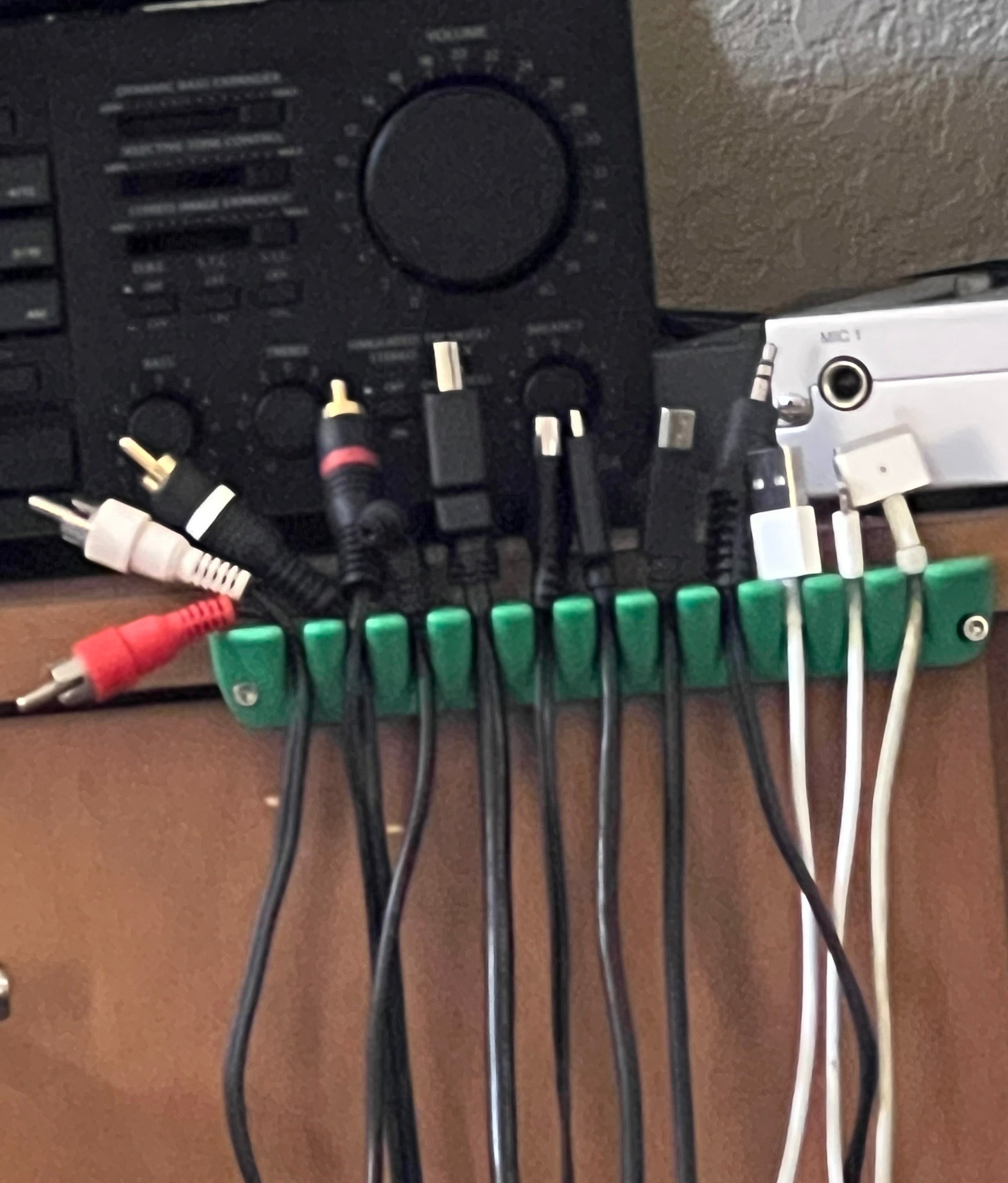 Soporte para rastrillo, soporte para cables y alambres