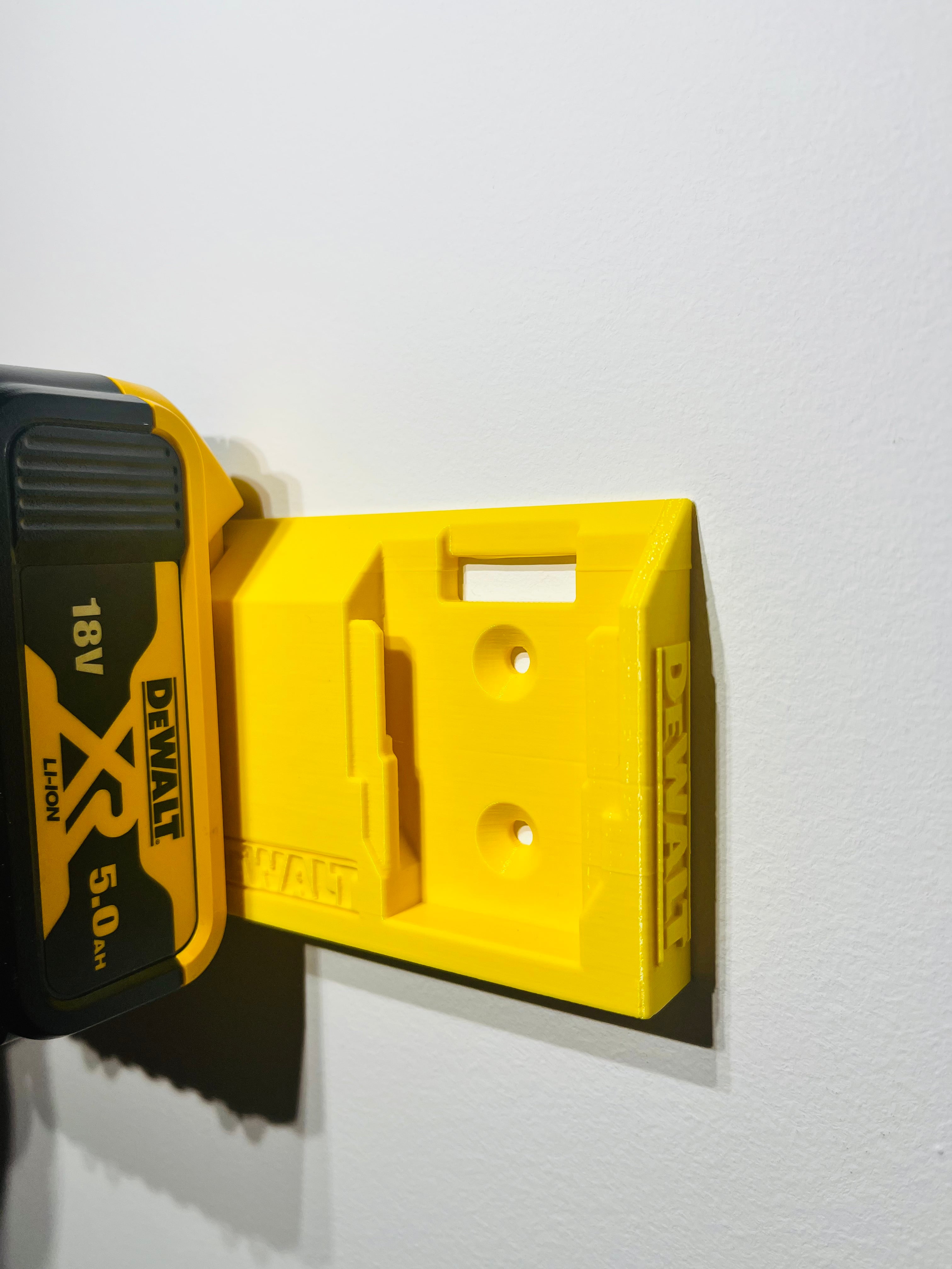 Soporte doble para batería DeWalt de 18 V para montaje en pared y techo