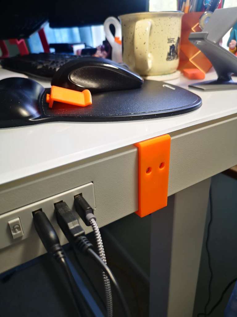 Soporte para auriculares para escritorio Costco Tresanti (SKU: 1074719)