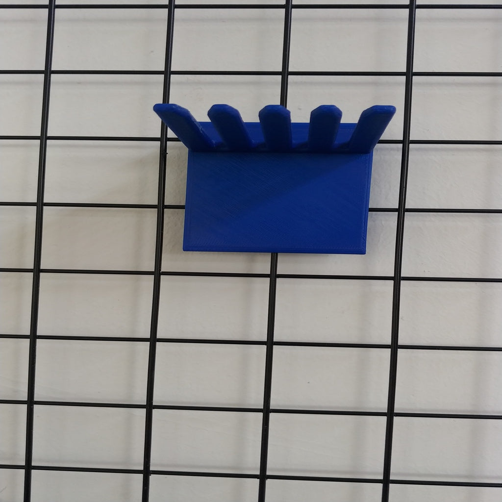 Gancho para cable USB para pared de rejilla