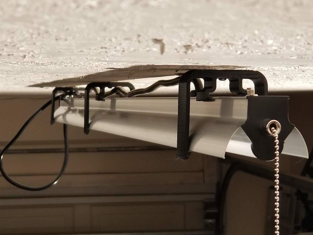 Soporte de montaje para lámpara de trabajo LED de Harbor Freight