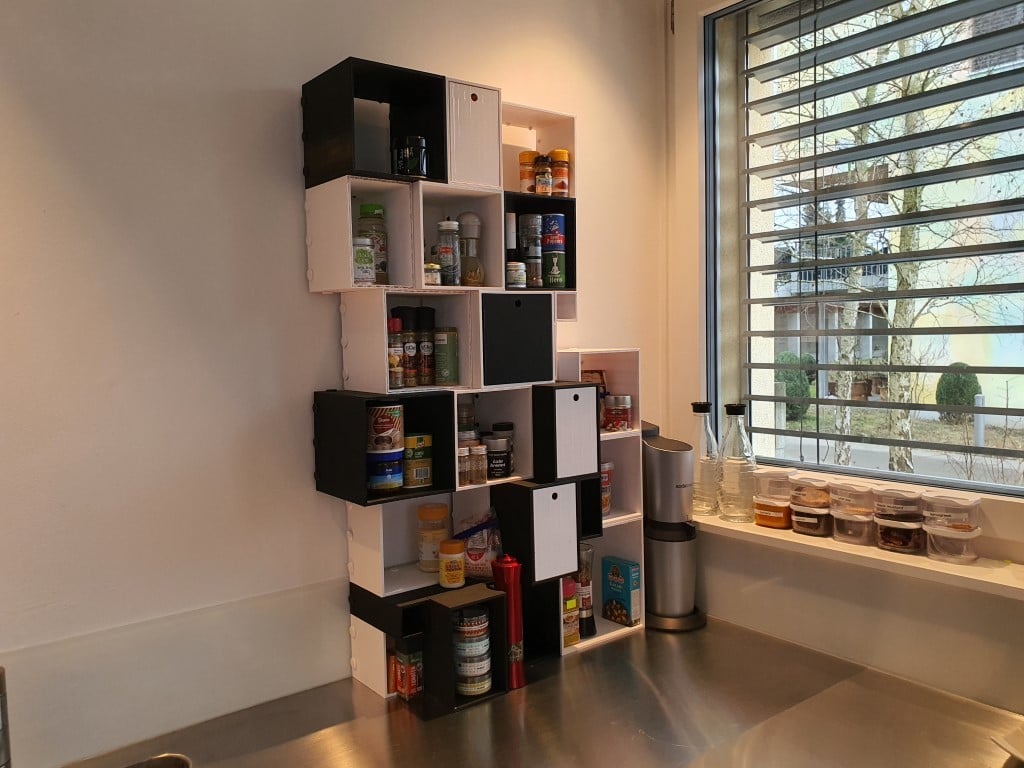 Estante de especias modular adaptable para la cocina