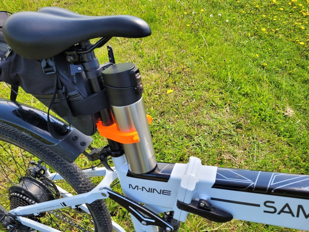 Portabotellas de bicicleta montado en el asiento con ajuste paramétrico Fusion 360