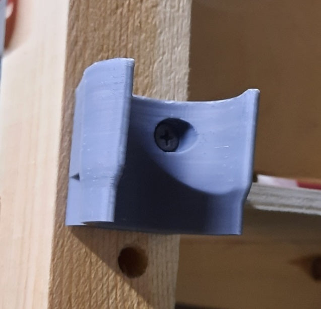 Montaje en pared para aspiradora Makita DCL180Z