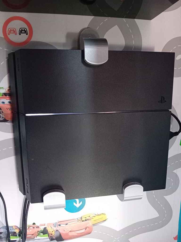 Soporte de Montaje en Pared para Consola PS4 - Agujeros de 5mm y 6mm