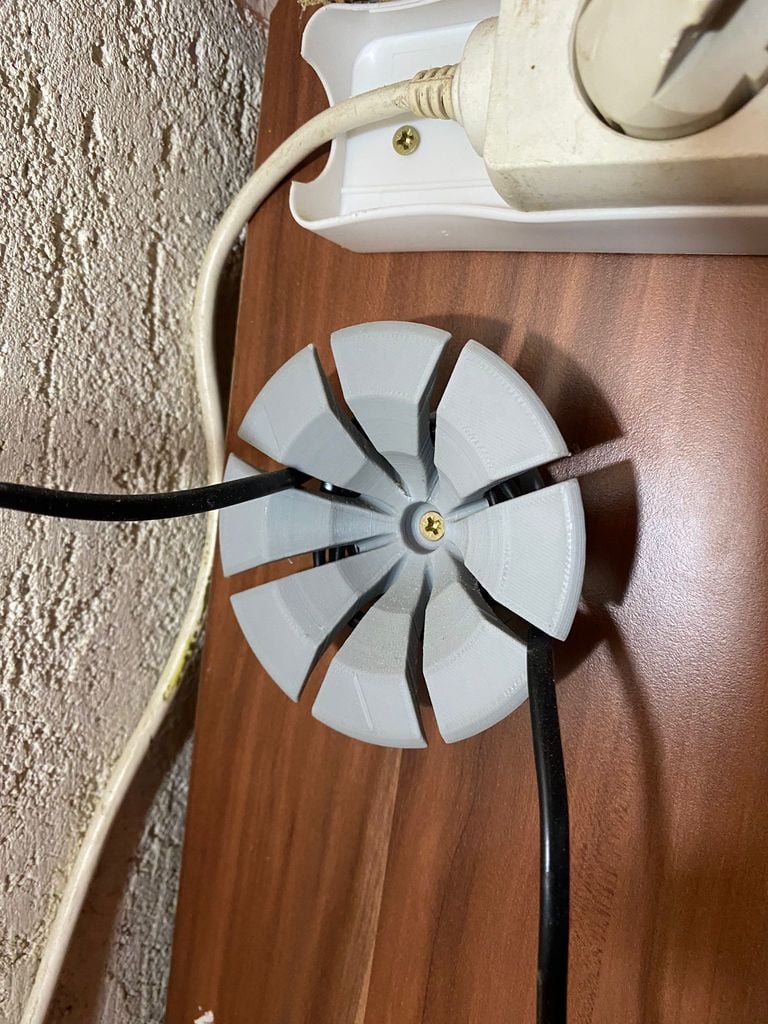Enrollador de cable - Petal