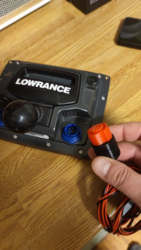 Enchufe de alimentación de sonda Lowrance con clavijas y soporte para cables