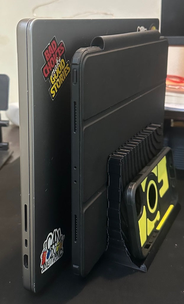 Soporte vertical para portátil de 16', iPad de 12,9' y iPhone/teclado