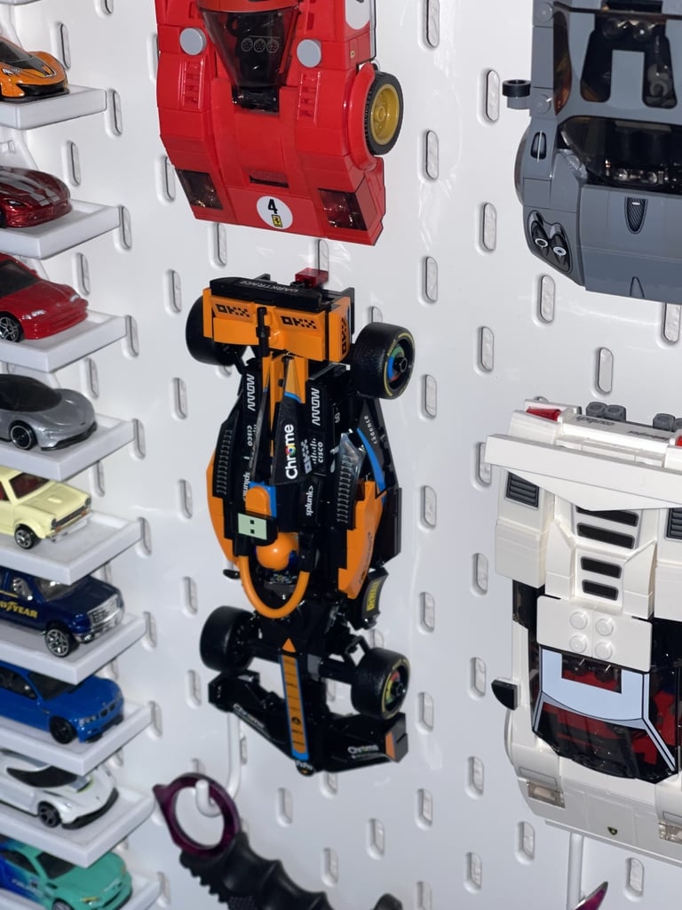 Soporte de pared para LEGO McLaren F1 (76919) en IKEA Skadis