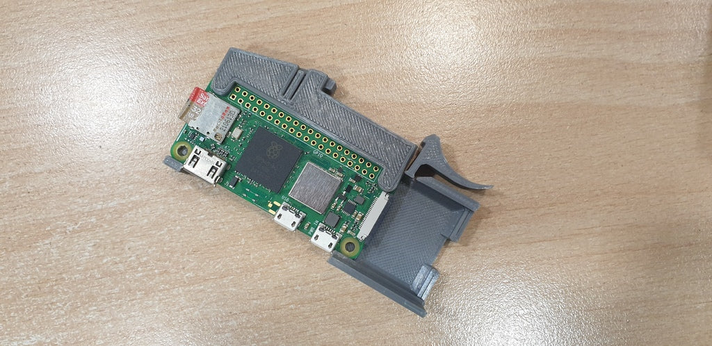 Montaje en carril DIN para Raspberry Pi Zero/Zero 2