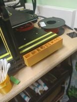Caja de herramientas lateral para impresoras 3D con rieles de aluminio extruido
