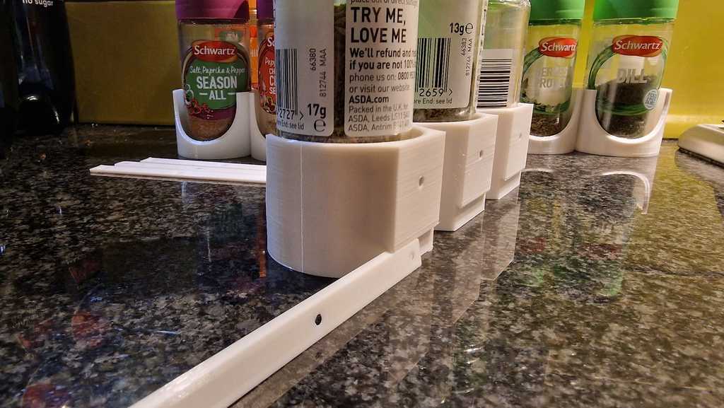 Estante para especias para la puerta del armario