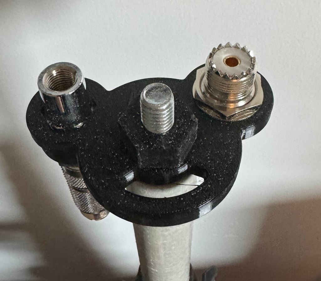 Mast Monkey: soporte de antena múltiple para mástiles de fibra de vidrio