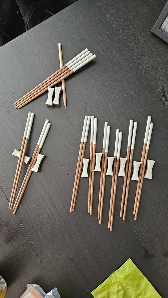 Soporte para palillos y organizador de cubiertos