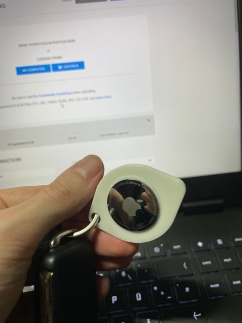 Llavero minimalista AirTag