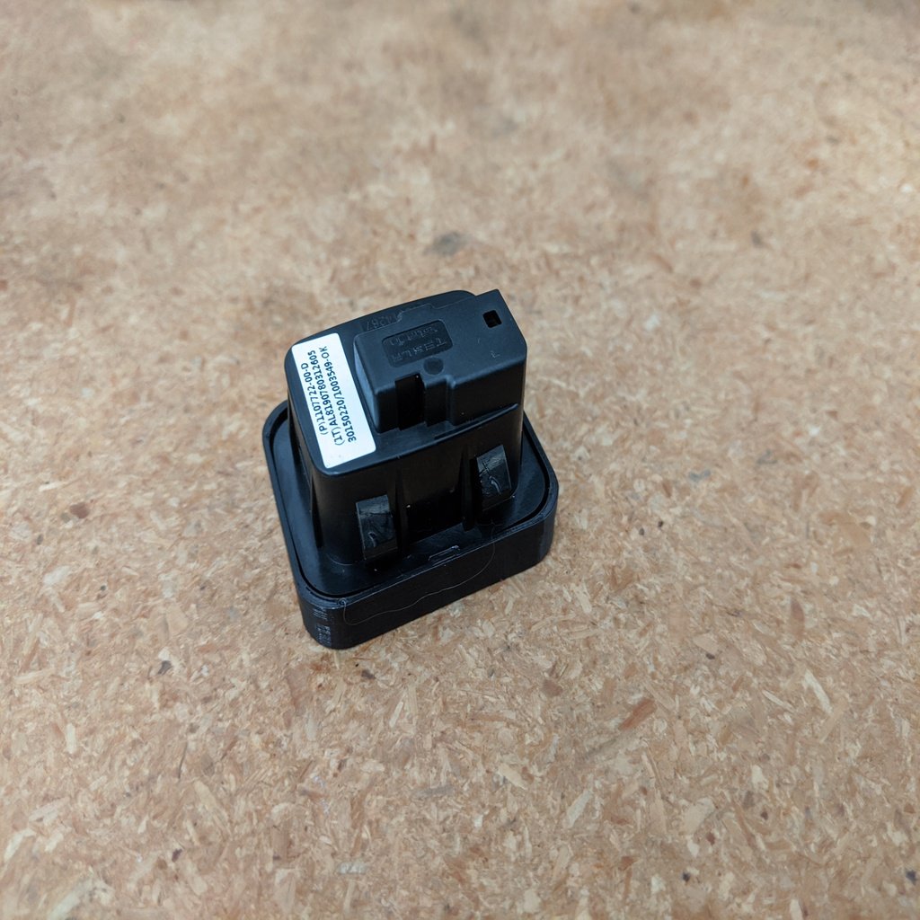 Tapa del botón del maletero delantero del Tesla Model 3 - Protección empotrada