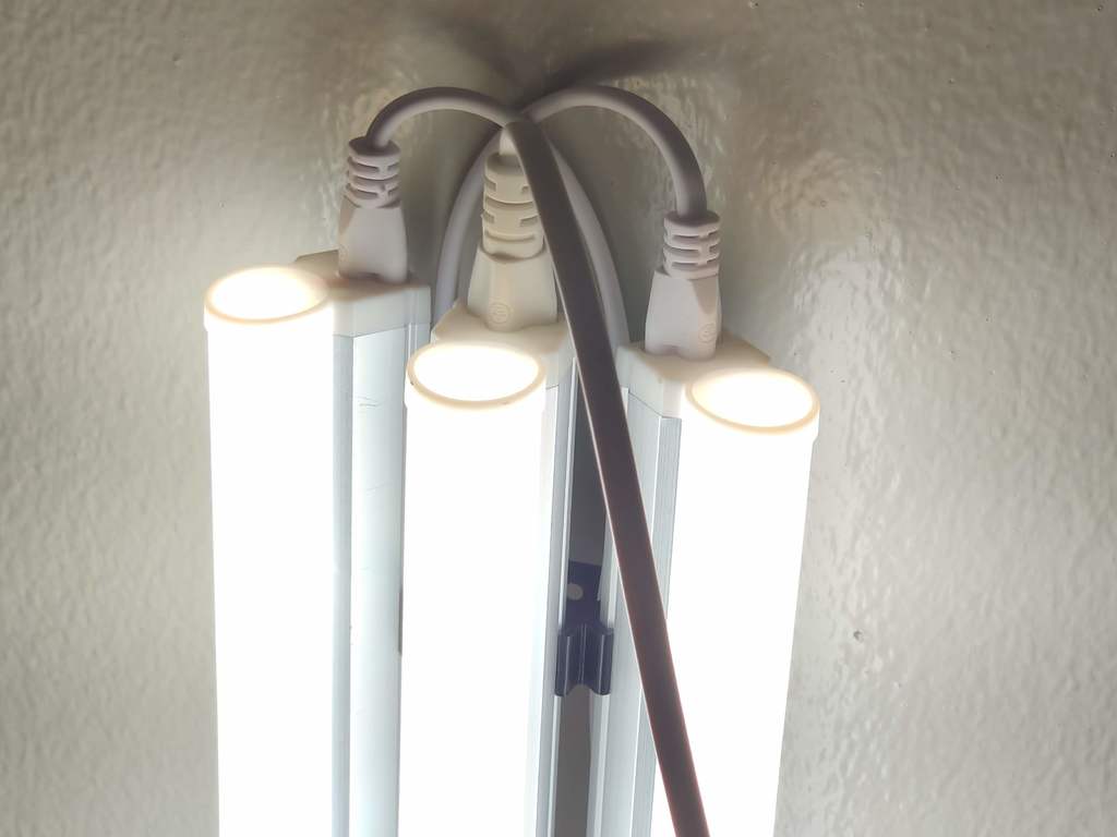 Soporte de techo para tres lámparas LED Barrina T5
