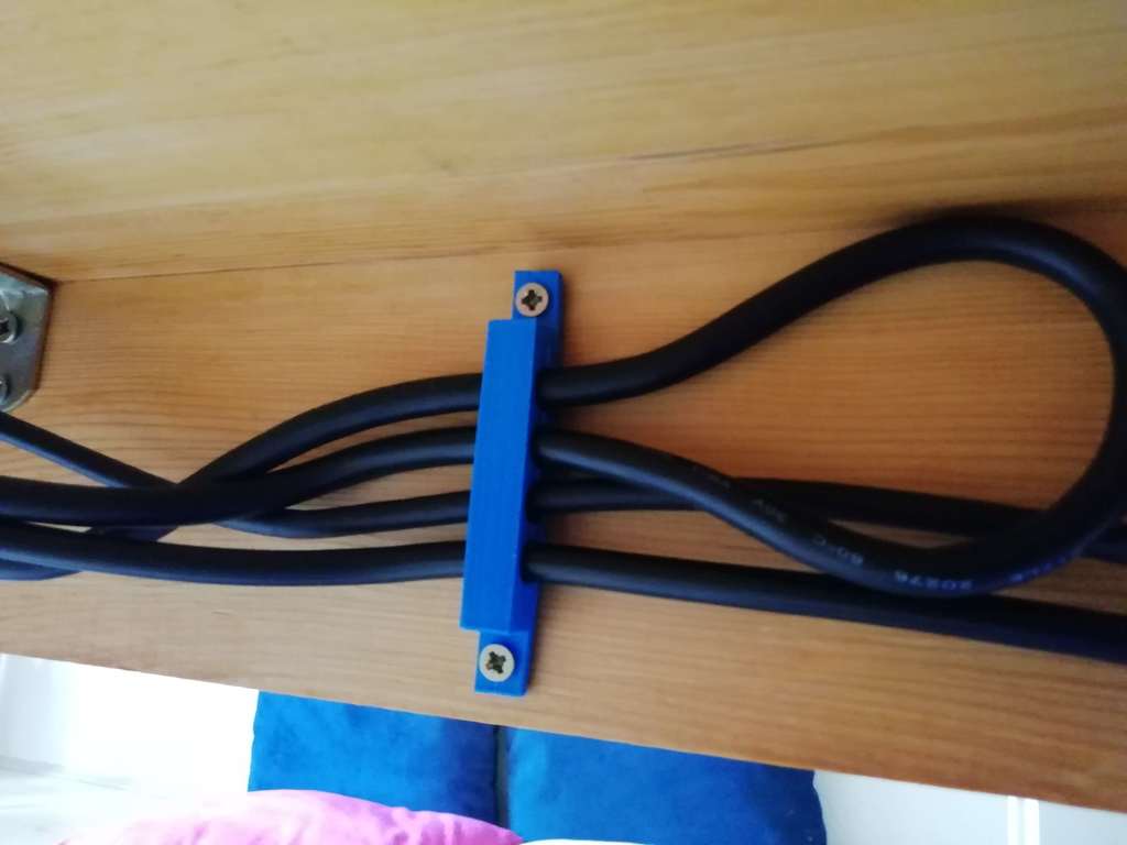 Organizador de cables de sobremesa para cables de PC de hasta 7 mm