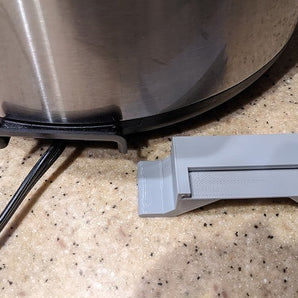 Instant Pot IP-LUX: Práctico soporte para cables para un almacenamiento organizado