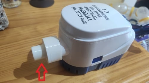 Reductor para la salida de la bomba de barco