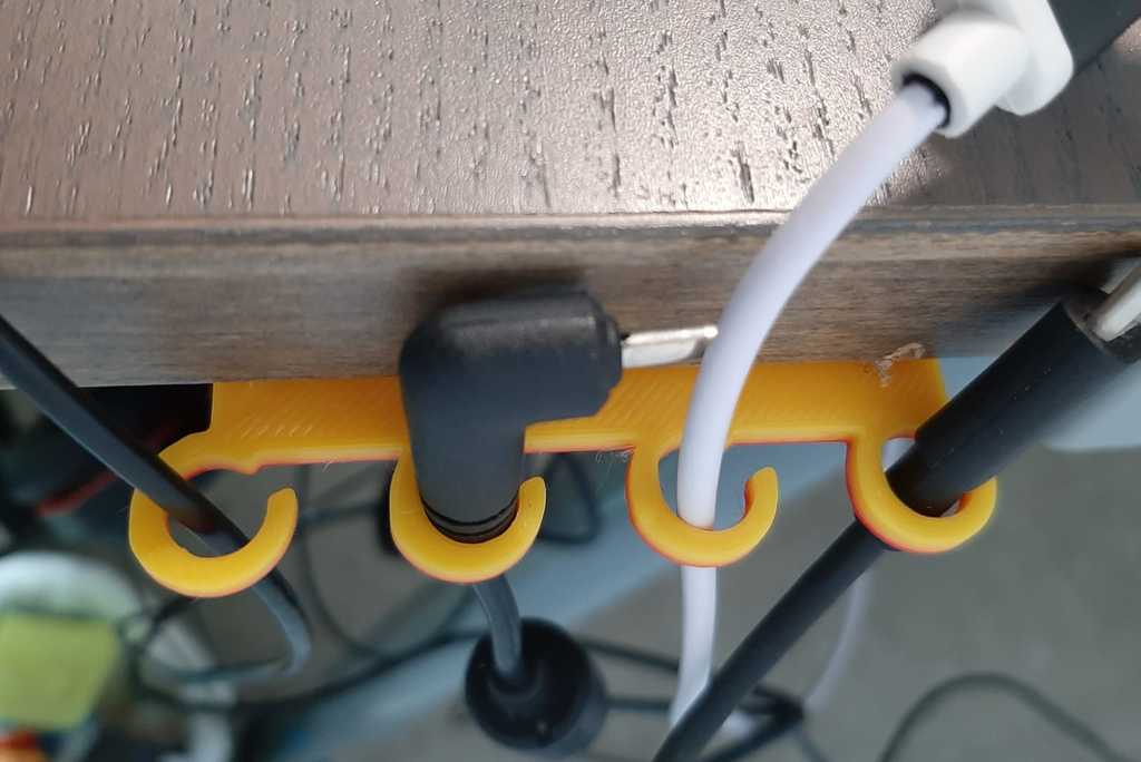 Soporte para cables de escritorio: organice sus cables de manera eficiente