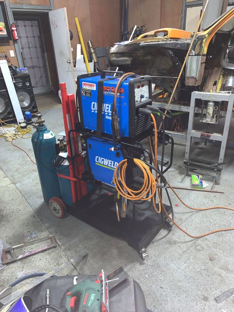 Soporte de cable para carro de soldadura