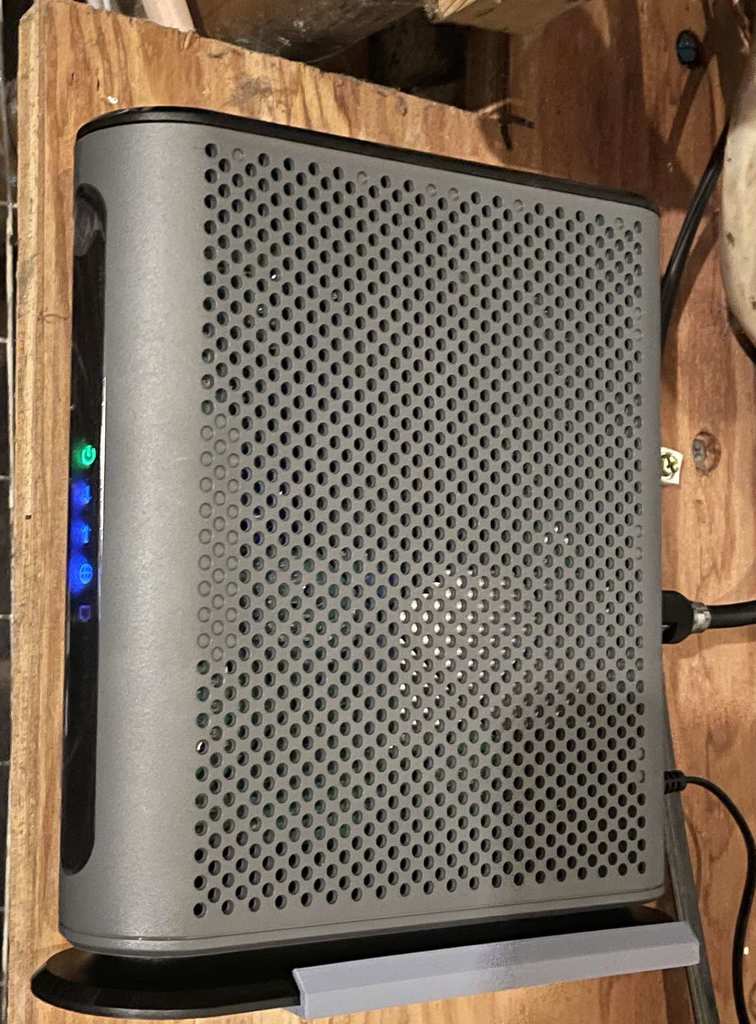 Montaje en pared para Motorola MB8611: ahorra espacio y organiza