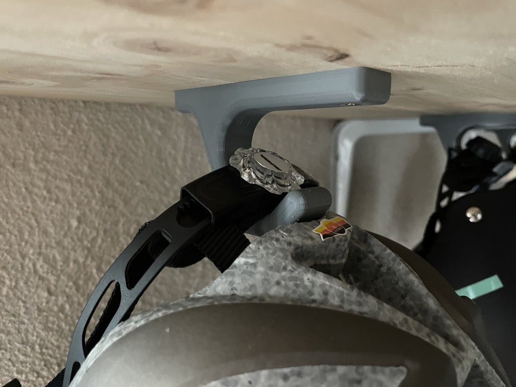 Soporte de pared para casco de bicicleta - Diseño universal