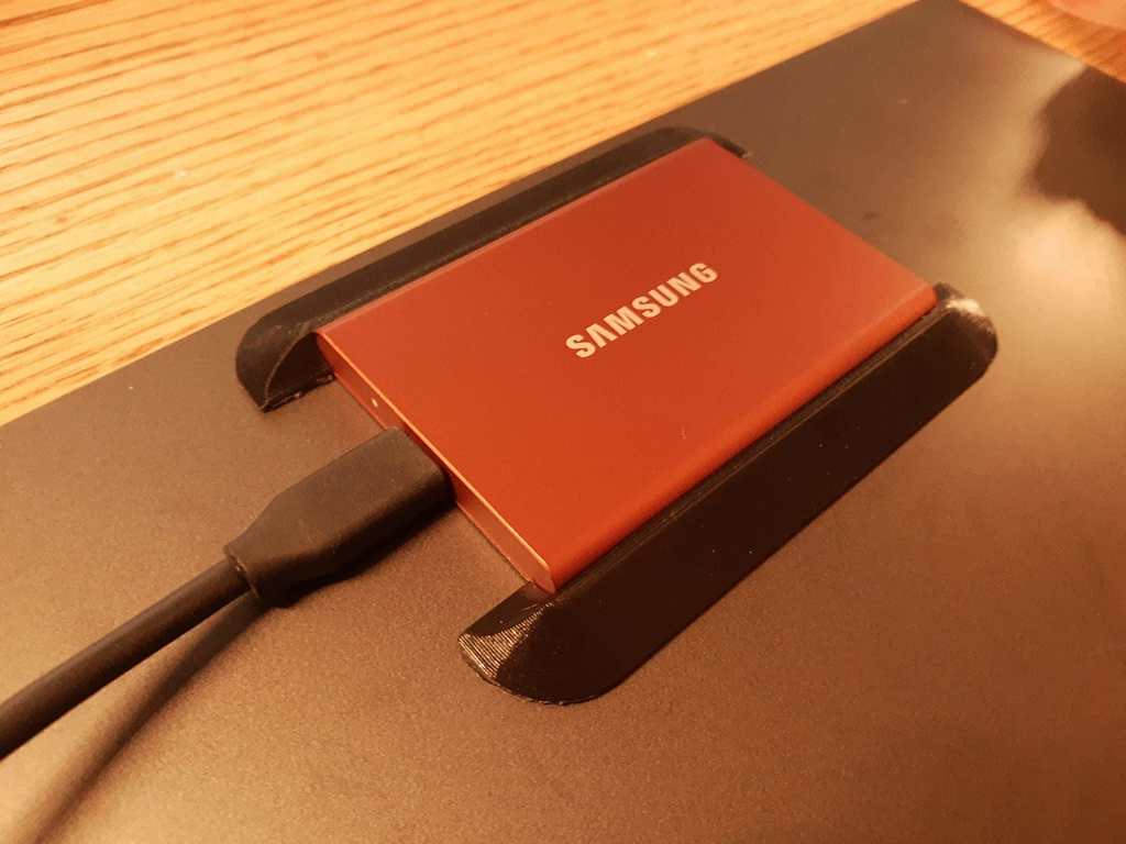 Soporte de perfil bajo para SSD Samsung T7