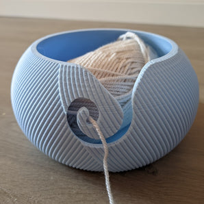 Cuenco para lana con forma de un clásico ovillo de lana