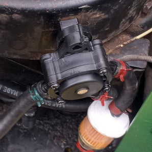Soporte para bomba de combustible John Deere 111 del mercado de accesorios