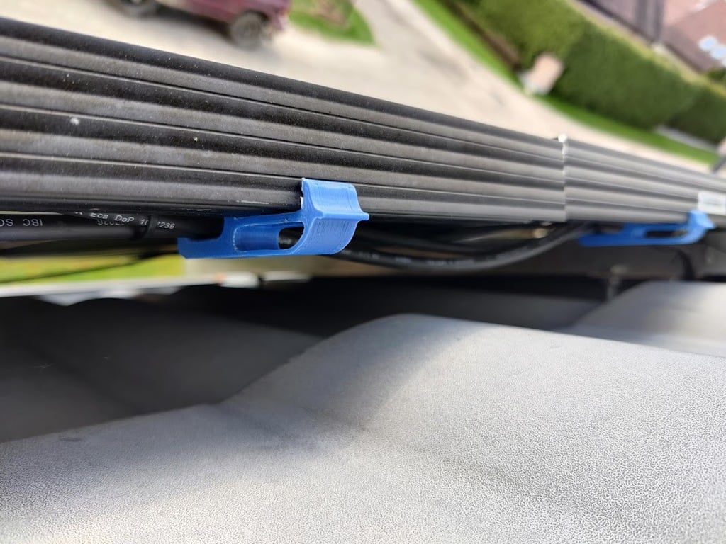 Clips de gestión de cables para paneles solares