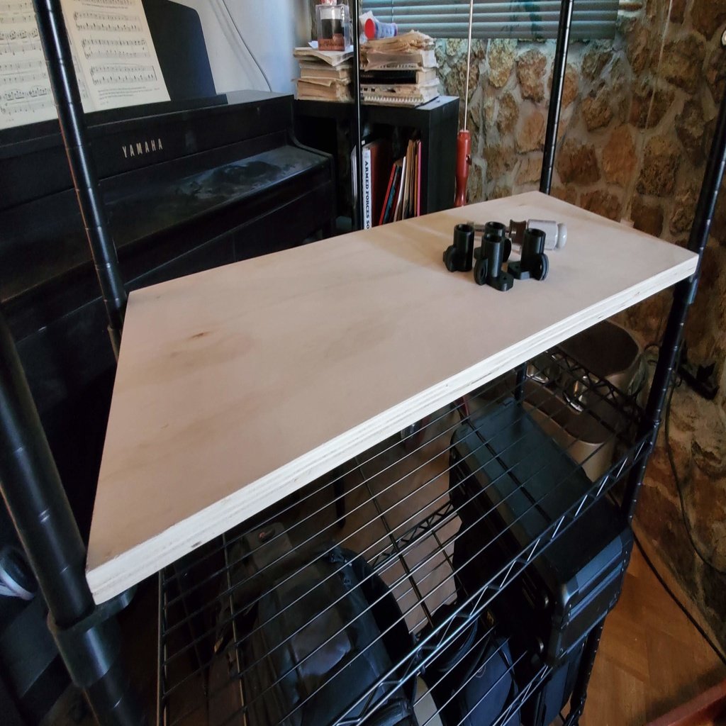 Soportes de estantería eficaces para sistemas de estanterías de alambre