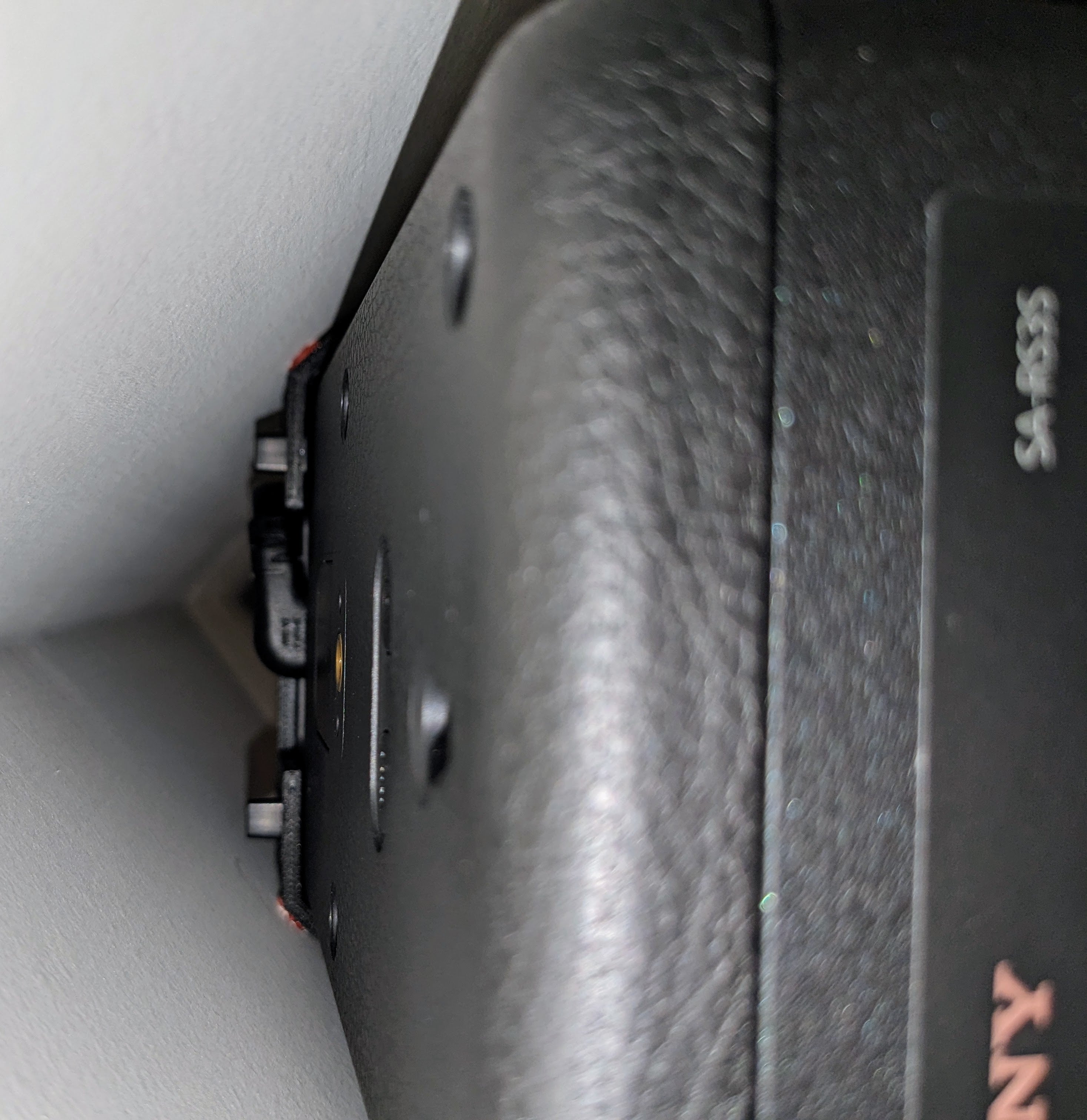 Soporte de pared para altavoces traseros Sony SA-RS3S: ubicación óptima en esquinas