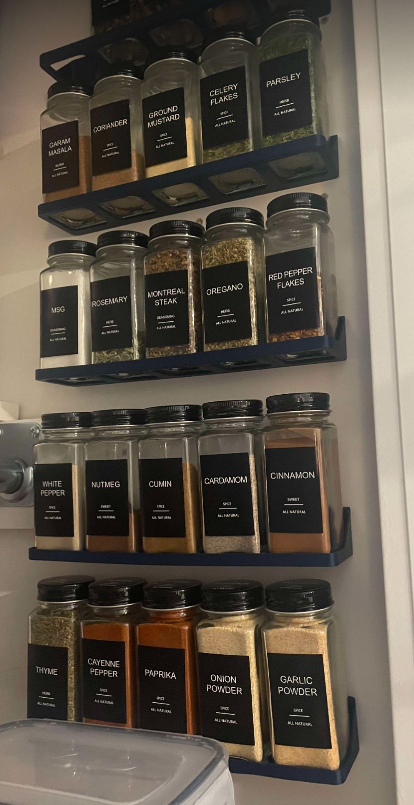 Elegante estante para especias para una organización óptima de la cocina