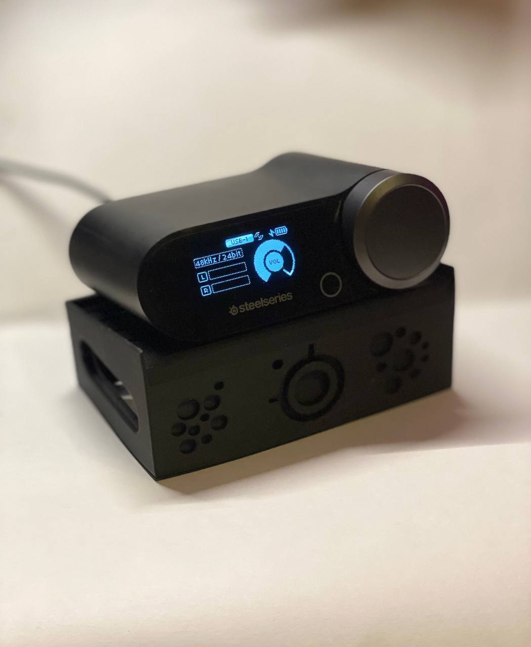 Soporte DAC inalámbrico SteelSeries Arctis Nova Pro