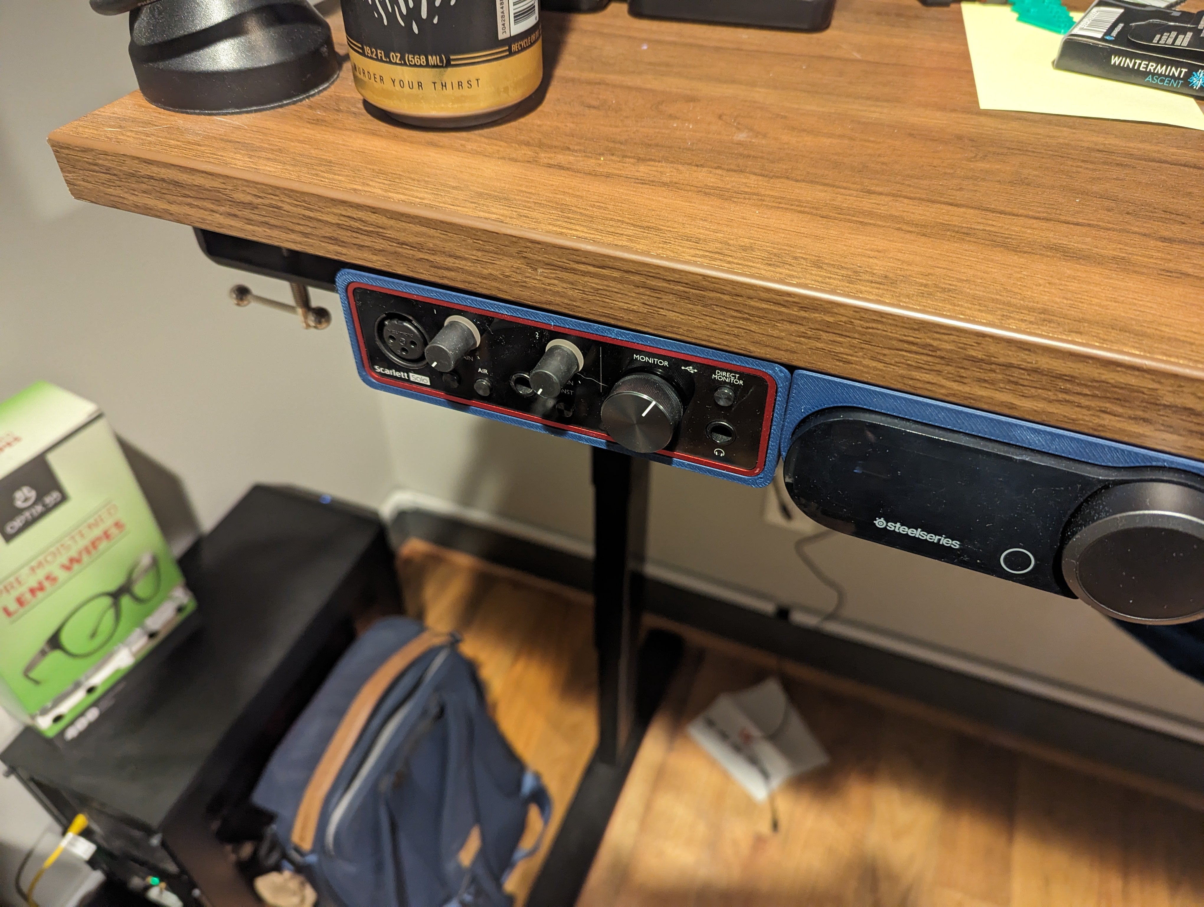 Montaje de escritorio Focusrite Scarlett Solo