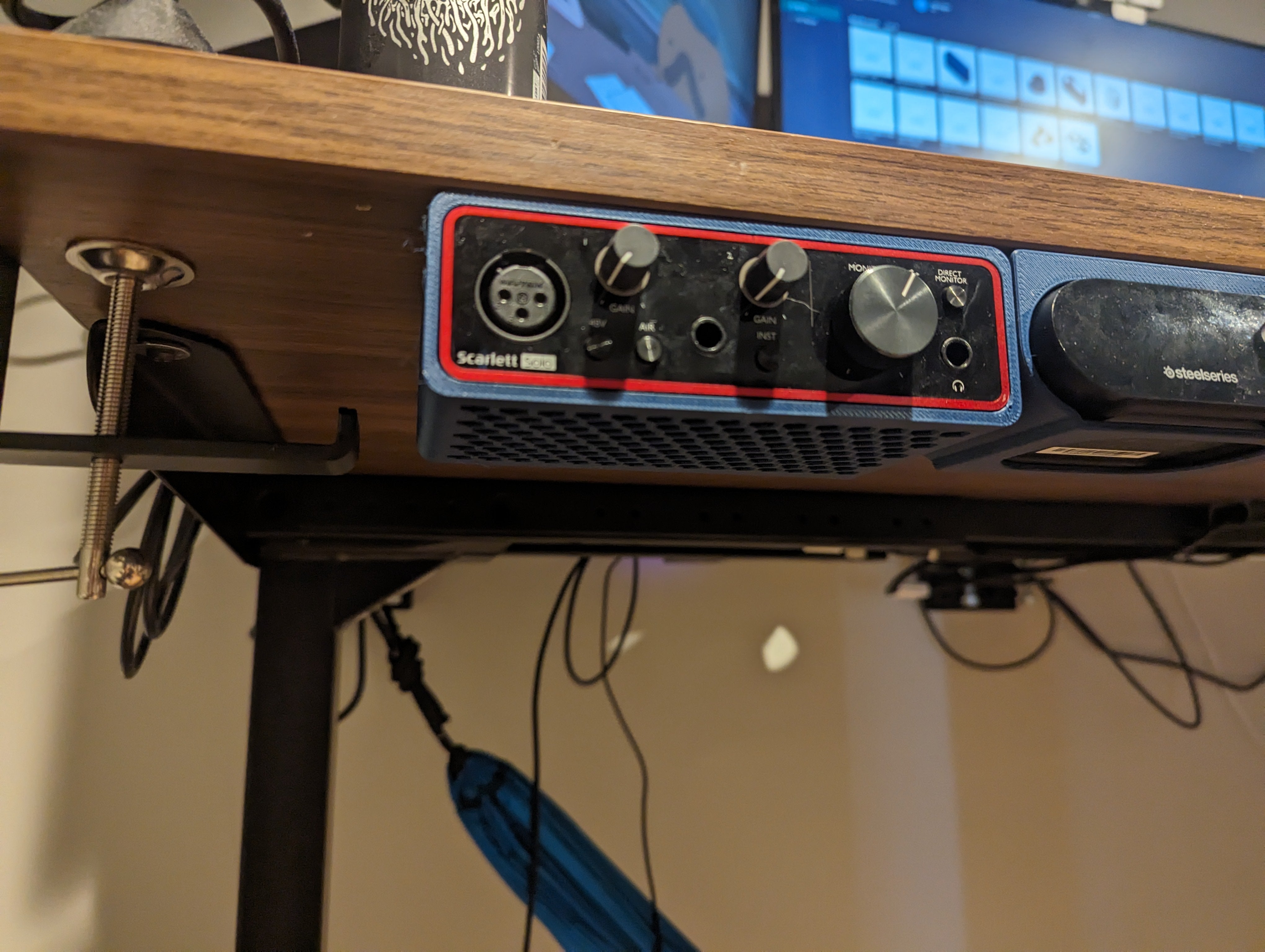 Montaje de escritorio Focusrite Scarlett Solo