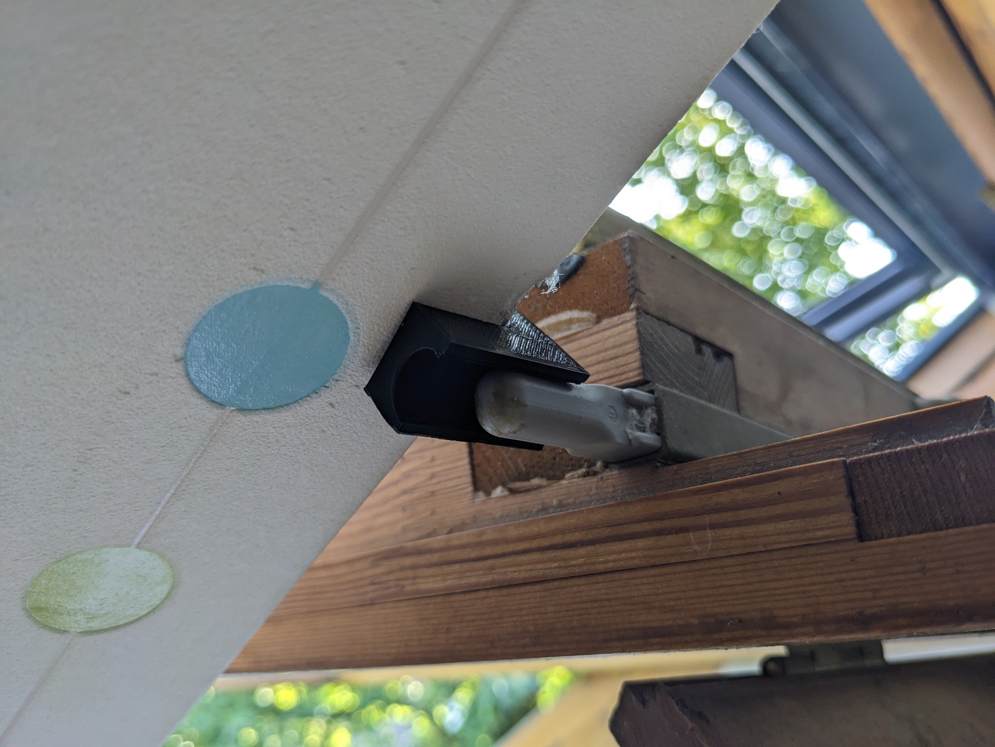 Soporte de borde Velux para ventanas de techo