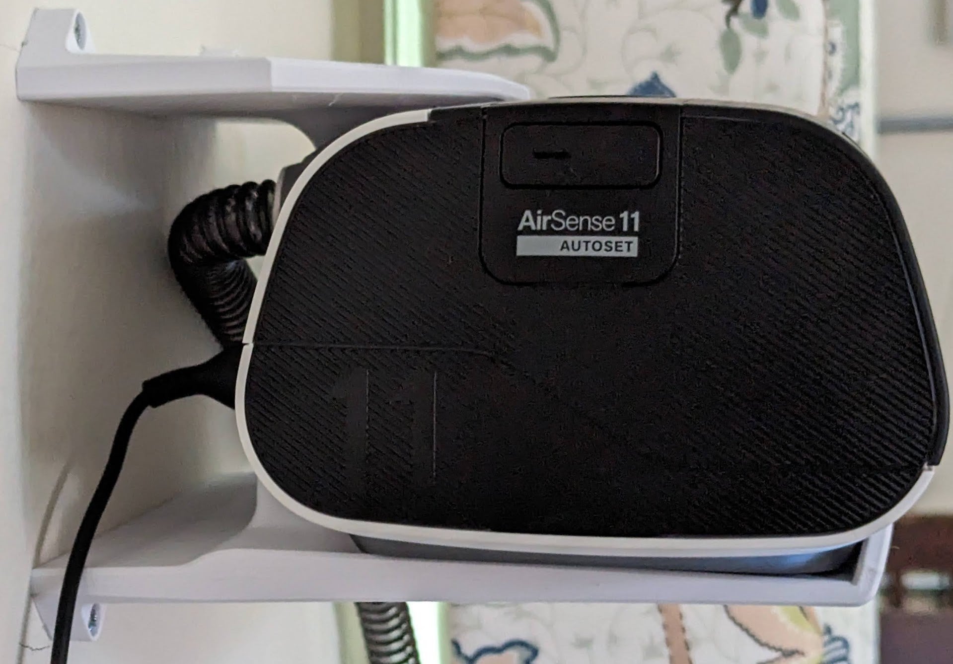 Montaje en pared para la máquina CPAP ResMed AirSense 11
