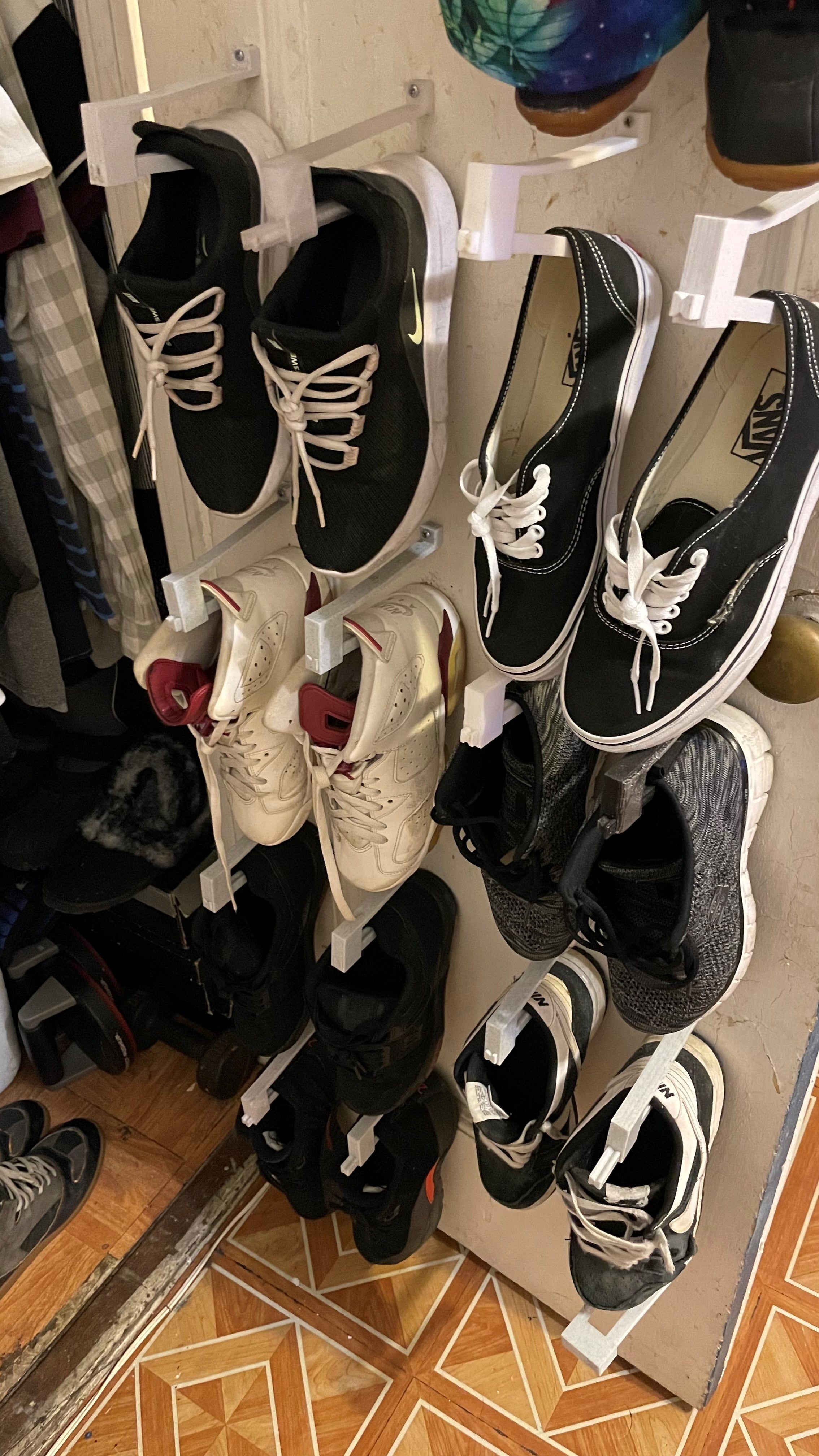 Estante de pared para zapatos y zapatillas
